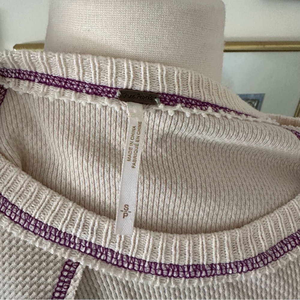 Free People She’s Reversible Cuff Thermal - Small, Oat - Picture 7 of 11